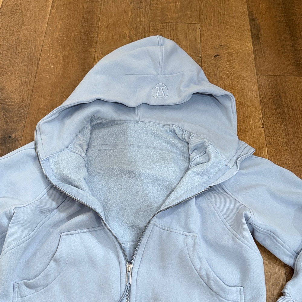 Lululemon Women’s Scuba Full Zip - Picture 4 of 6